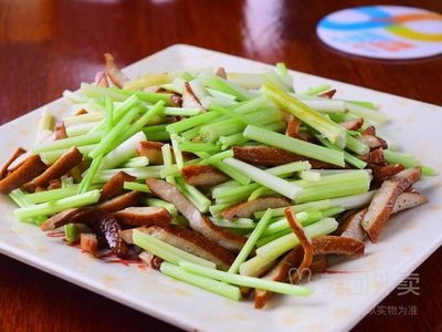 Yi Jia Northeast Cuisine (Xinle Mingyuan Store)