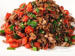 Home-style Cuisine (No. 215, Shenggang Road - 4)