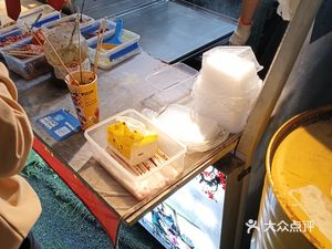 Feng Ji Stone-Milled Rice Noodles