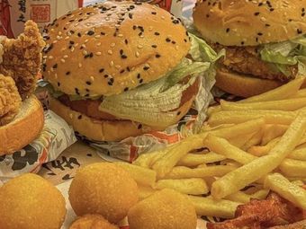 Wallace · Chicken Burger (Yongkangcheng Store)