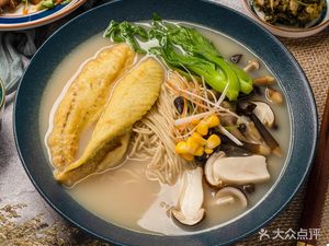 Xǐ Yú Ningbo Yellow Croaker Noodles · Late-Night Diner (Shanghai First Store)