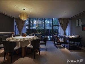 Water Wrapping Purple Willow Restaurant (Hongqiao Sky Plaza B Building Branch)