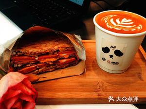 Yuebanxiong Coffee (Debi Hongqiao Green Valley WE Branch)