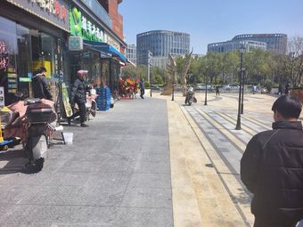 Niu Ju Hui Braised Beef Noodles