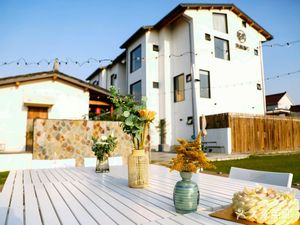 Shanghai Zhuyi Light Luxury Homestay - Restaurant