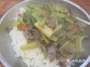 Jiangxi Stir-Fry & Hunan Wooden Bucket Rice (Le Yuan Road Store)