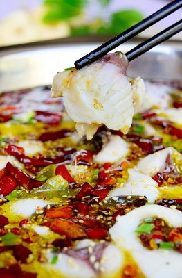 A Very Amazing Xinjiang Large Plate Chicken & Noodles (Jinhui Potato Star Kitchen Culinary...)