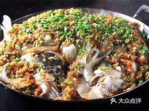 Xiao Kitchen Sichuan-Hunan Cuisine (No. 2940 Bao'an Road Store)