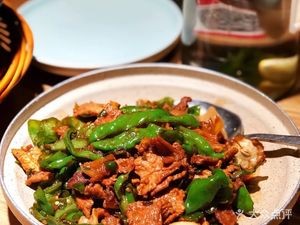 Hu's Family-style Home-cooked Food Canteen