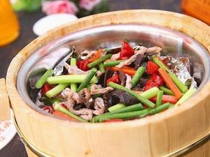 Farmhouse Stir-Fry Wooden Bucket Rice (Yinkai Yuan Gong Jiulong Branch)