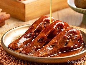 Wei Xiao Lu (West Lake Store)