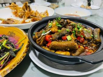Hongxing Village Chicken Restaurant