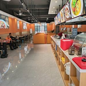 Chongqing Small Noodles & Hot Pot (Lin Kong Tongluowei Plaza Branch)