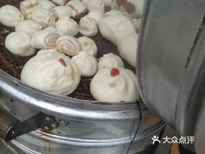 Jinguang Big Meat Bun (Longteng Commercial Building Store)