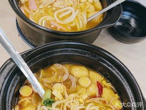 Qianwei Hui Bridge Rice Noodles (Wuyue Plaza Branch)