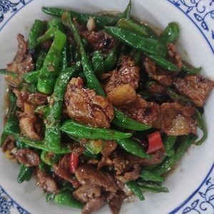 Chili Stir-Fried Meat Theme Restaurant (Huarun Kaixuan Branch)