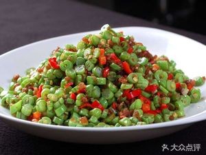 Loushi Ming (Third Canteen of Nanchang Aviation University)