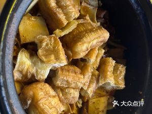 Chicken Stew Pot (Yunxi Public Rental Housing Store)