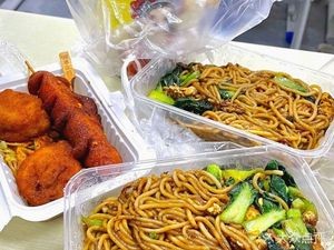 San Bao Rice Noodles with Stinky Tofu and Fried Dumplings
