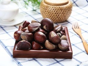 Zhongyi Spicy Hot Pot with Chestnuts