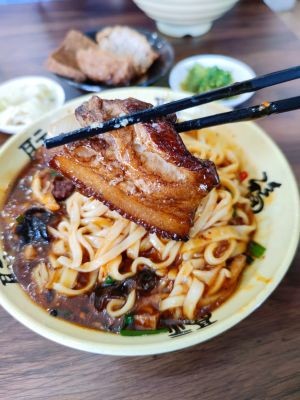Old Li's Noodle Soup (Xiao Jingyu Street 33 Community Branch)
