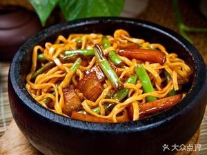 Sauce Meat Stewed Noodles (Xiayuan Branch)