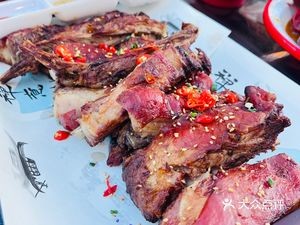 Platinum Lake Barbecue