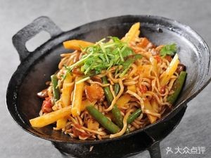 Meatball Soup Noodles