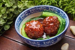 Sour Cabbage and Green Bean Meat Noodles (Dongrun International New City Store)