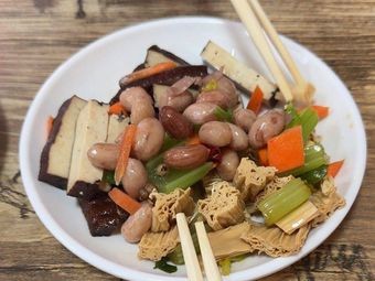 Cheng Cheng Noodles with Sauce