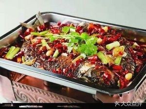 Old Qin Common People Home Cooking (Bailongmiao Community Store)