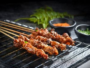 Dongbei Lao Bing BBQ (Wulong Kou Branch)