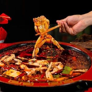 Hong Taiyang Small Hot Pot City (Tiyu Road Branch)