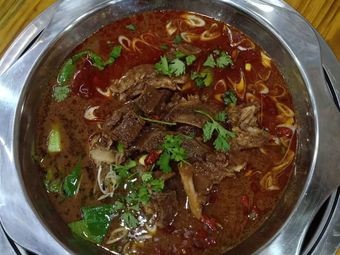 Shuangying Family Bone Soup Buffet (Xingfu Garden Branch)