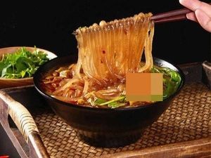 Hongge Jinwei Stir-Fried Noodles & Rice Bowls (Century City Branch)