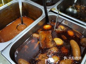 Sauce Meat Stir-Fry Noodles (Century Joyful Residence Store)