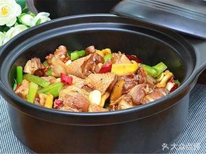 Qiao Yuan Jia Yunnan Crossing Bridge Rice Noodles Chongqing Chicken Stew (WTO Branch)
