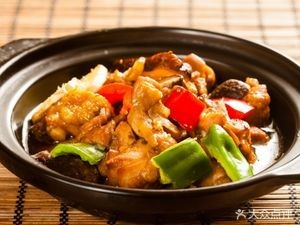 Hexingyu Braised Chicken Rice (Changfeng Century Plaza Store)
