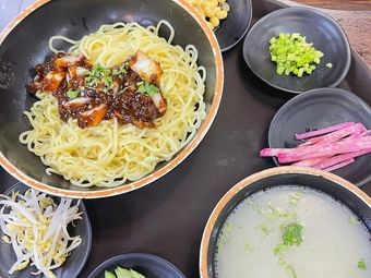Fuyuan Fried Sauce Noodles