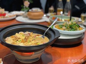 Tongren Herbal Medicine Cuisine