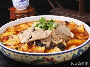 Chunming Quan Yang (Jiannan East Street)