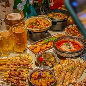 Three Cups Chiyun · Chinese Pub (Suochengli Branch)