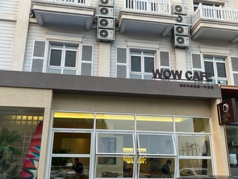 WOW CAFE