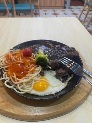 Sister Si Street Steak House
