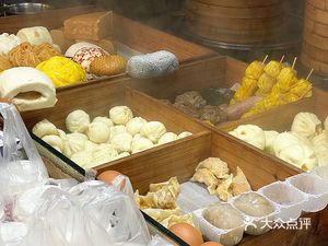 Xiao Xia Bao Dian (Dongchuan Road Primary School Store)