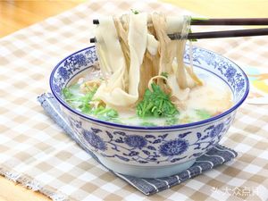Zhengzhou Herbal Noodles