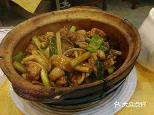 Lu Fu Shi Qi Pigeon Specialty Store