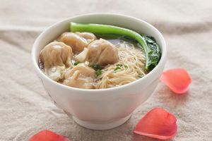 Junzai Zhengguo Yun Dun Shop (Guangfeng Road Branch)