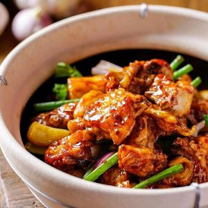 Xiang Girl's Kitchen