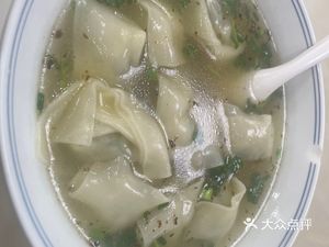 Old Shanghai Lanzhu (Pot Lid Dumpling) Traditional Handicraft Shop